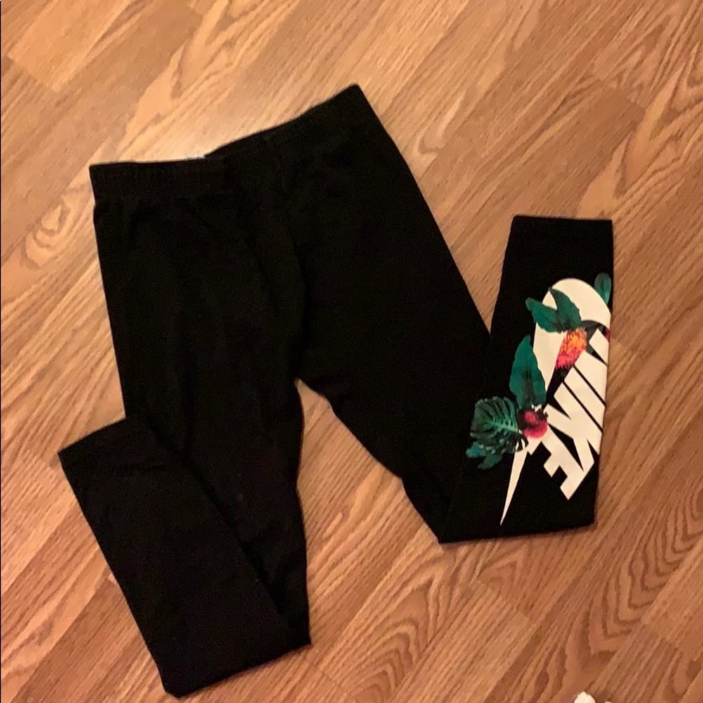 Girls Nike leggings - Picture 3 of 4